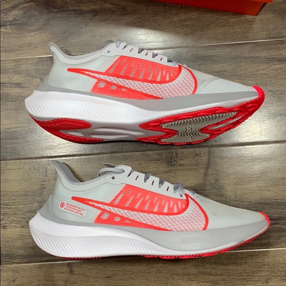 nike zoom gravity pure platinum